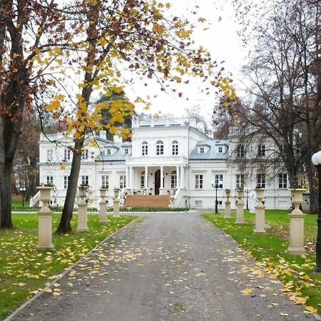 Palac Chojnata Wola Chojnata エクステリア 写真